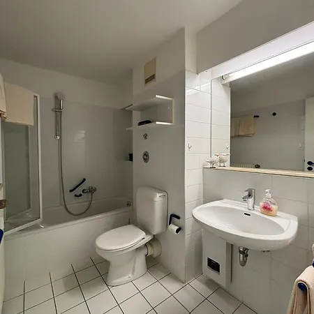 Haus Hohe Worth, 112 *