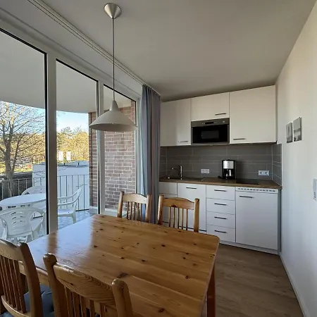 Haus Hohe Worth, 112 *